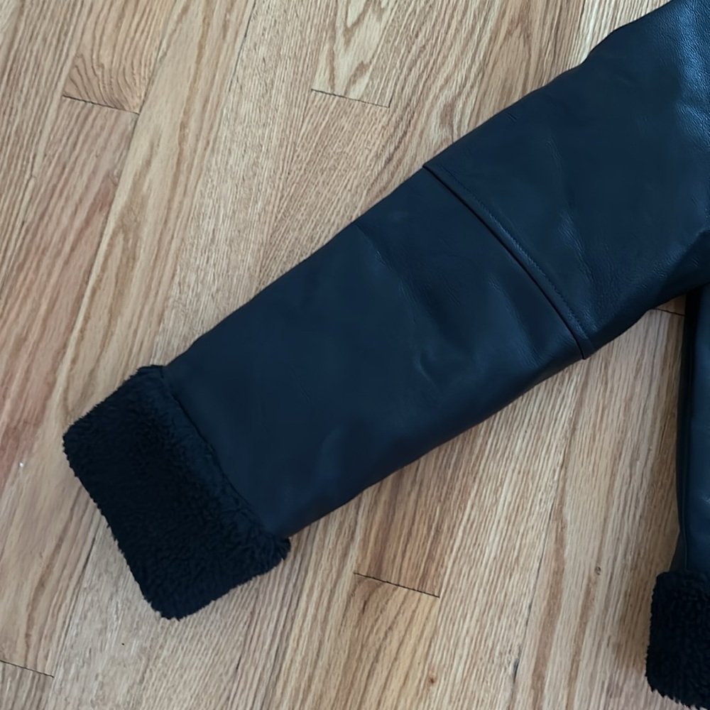 NEW Gap Vegan Leather Sherpa-Trim Jacket - Picture 7 of 7